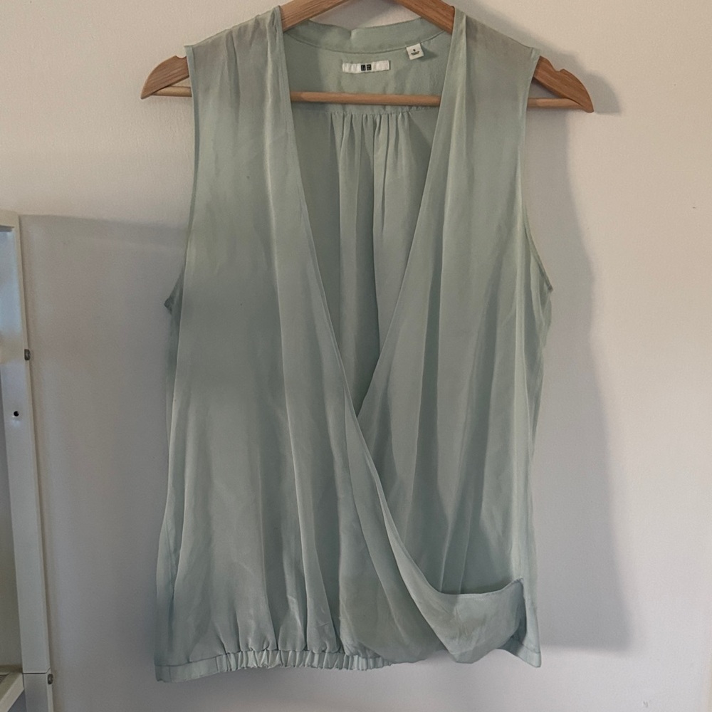 Uniqlo Light Green Sleeveless Wrap Blouse